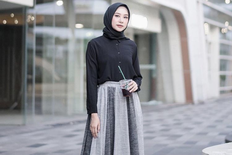 Trend Fashion Untuk Busana Muslim Yang Paling Kekinian Wajib Coba Ladiestory Id Trend Fashion Untuk Busana Muslim Yang Paling Kekinian Wajib Coba Ladiestory Id