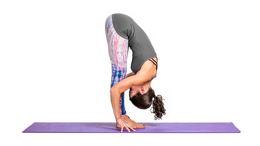 5 Pose Yoga untuk Menenangkan Pikiran yang Bisa Dicoba...