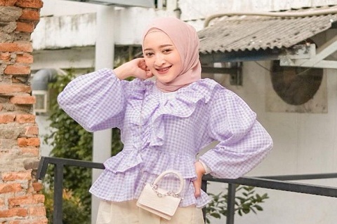 Cocok lilac warna jilbab untuk yang baju Buat Hijabers,