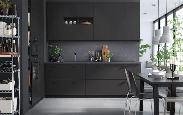 Kabinet dapur warna hitam 