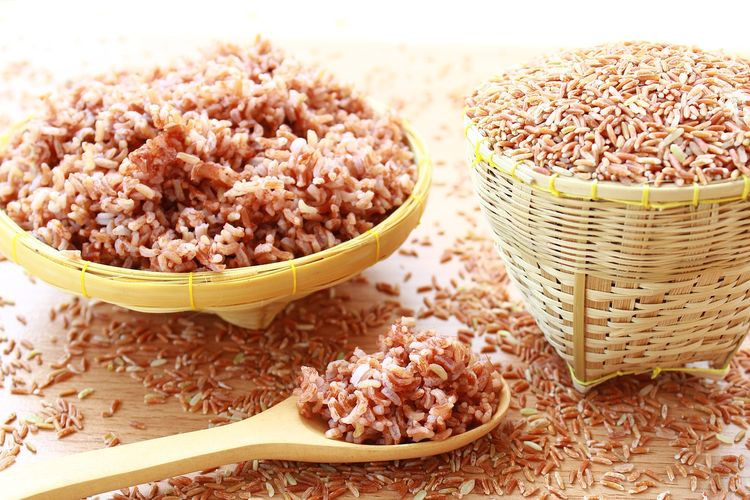 nasi merah vs nasi putih