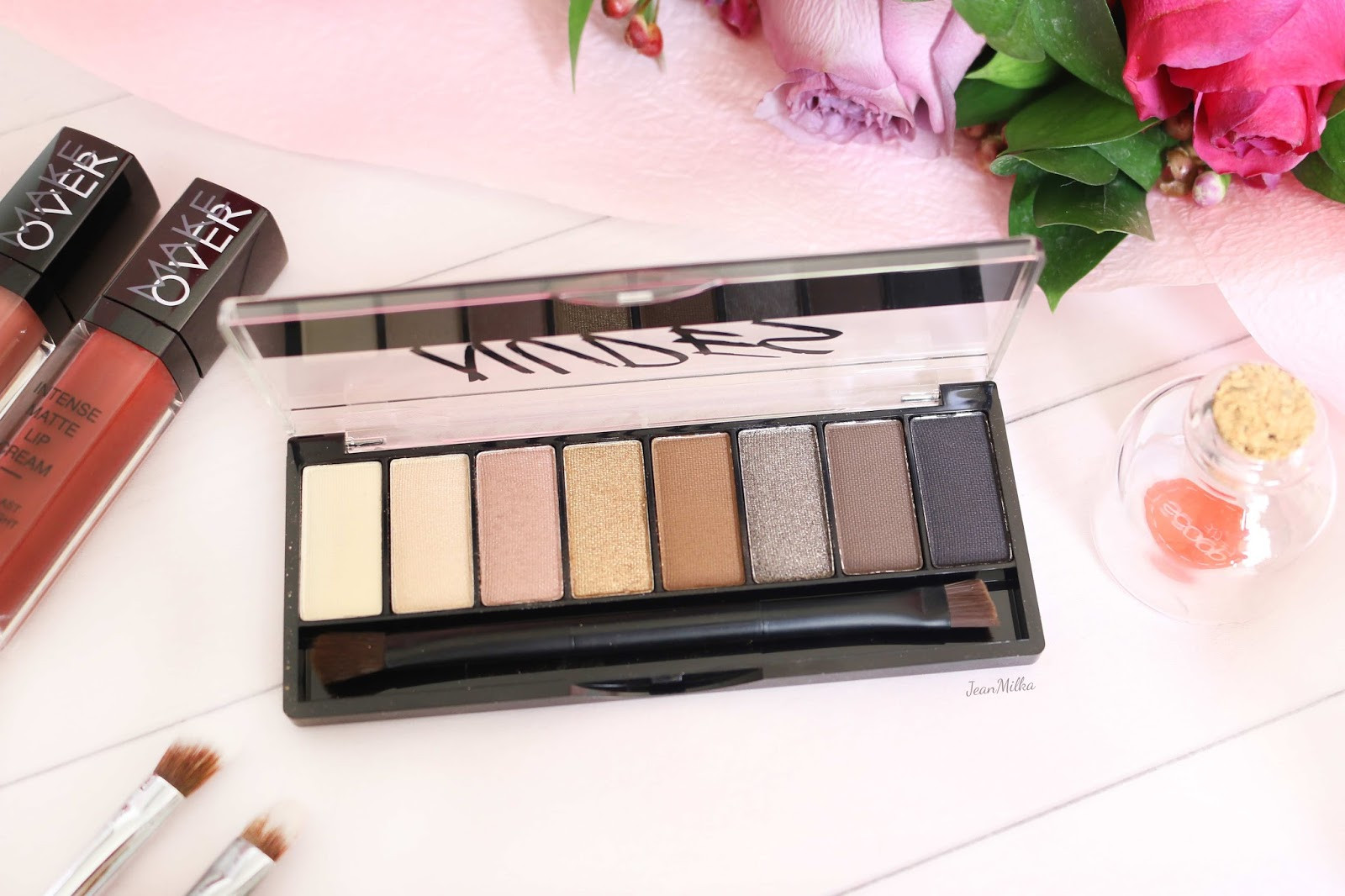 Make Over Eye Shadow Palette Nudes