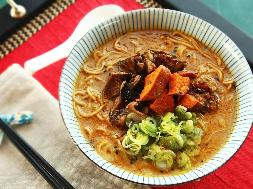 Cara menyajikan ramyeon yang enak