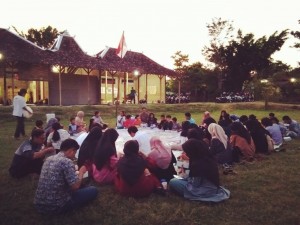 Mengajarkan Nilai-Nilai Pendidikan Moral Pada Anak Melalui Ibadah Puasa