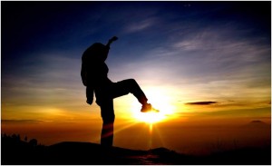 Menyapa Sunrise ter-Indah se-Asia Tenggara di Puncak Gunung Prau, Dieng