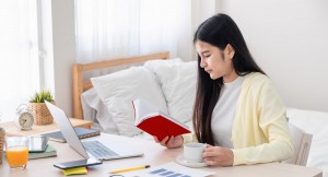 Tips Dekorasi Kamar Tidur Untukmu Wanita Karir atau Wanita Lajang