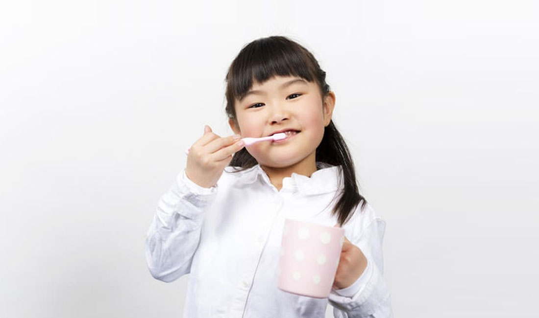 Jangan Salah, Ini Usia Ideal Anak Mulai Menyikat Gigi 