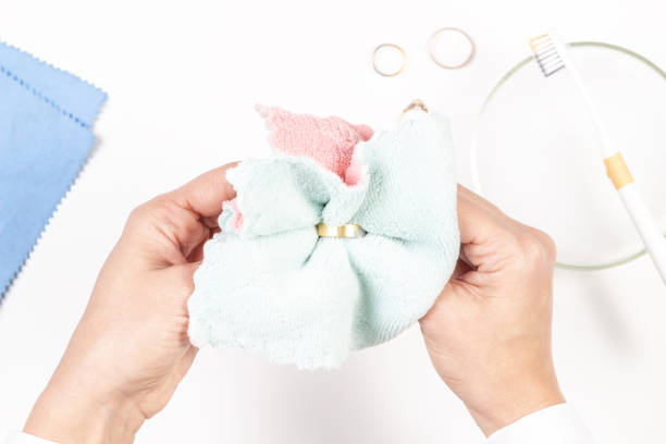 DIY, Merawat Perhiasan Emas Di Rumah Dengan Bahan - Bahan Alami