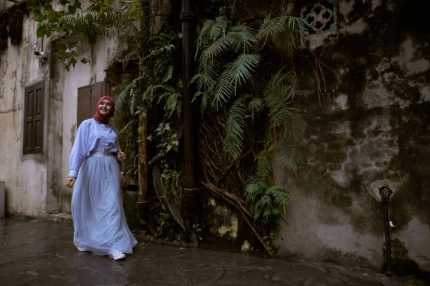 Warna Gamis Yang Cocok Untuk Tubuh Berisi