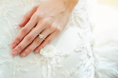 Kriteria Memilih Cincin Berlian Mewah Untuk Tunangan