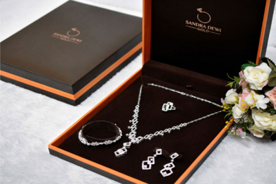 5 Artis Indonesia Yang Ternyata Mempunyai Bisnis Berlian