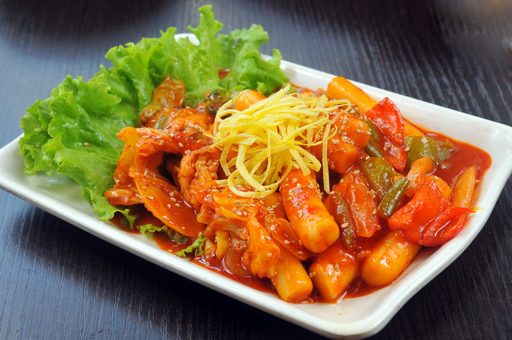 Pecinta Spicy Food, Ini 6 Makanan Pedas Khas Korea Selatan Yang Wajib Kamu Coba!