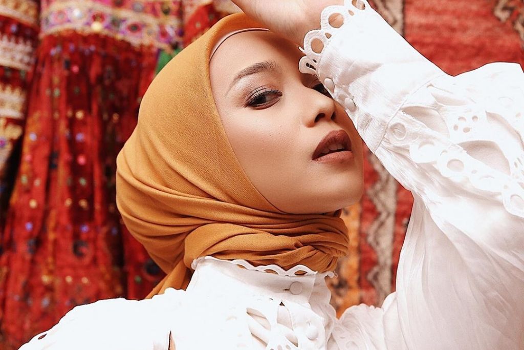 Ini Beberapa Warna Hijab Yang Cocok Dengan Warna Kulitmu, Ladies!