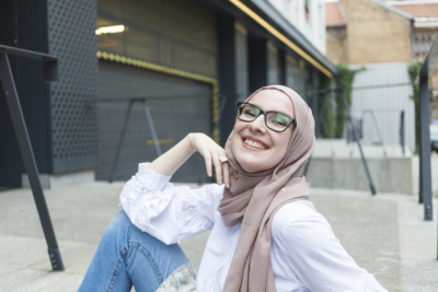 Membaca Kepribadian Cewek dari 5 Model Hijabnya. Kira-kira Kamu yang Mana?