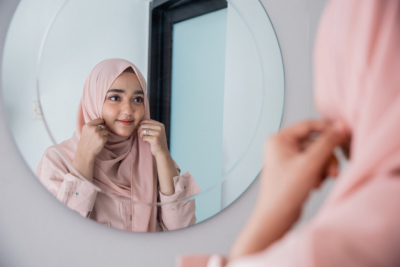 Semakin Percaya Diri, Dengan Warna Hijab Yang Sesuai Warna Kulit