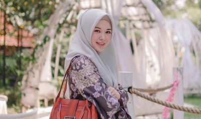 5 Inspirasi Gaya Fashion Korea yang Cocok untuk Hijabers 