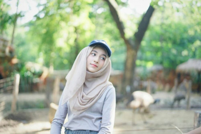 6 Warna Hijab yang Hits Dikenakan Generasi Milenial