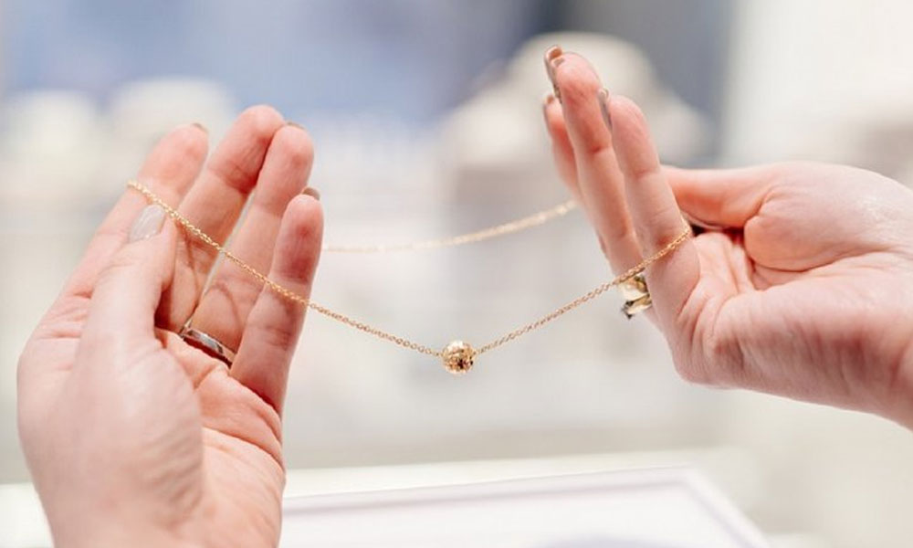 5 Hal Penting Sebelum Membeli Perhiasan Berlian Secara Online