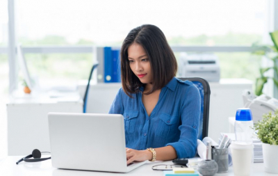 Benarkah Ominibus Law Cipta Kerja Mensejahterakan Pekerja Perempuan? Ini Faktanya