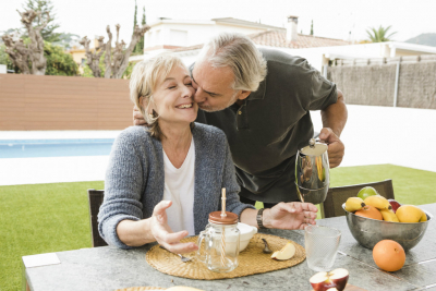 Saling Setia Sampai Rambut Memutih dengan 5 Resep Pernikahan Awet Ini