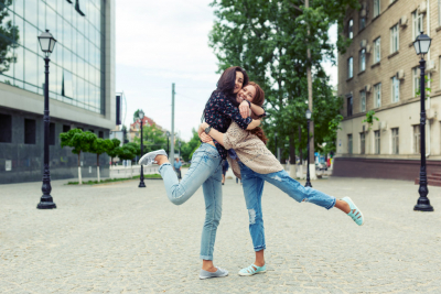 Ini 5 Bukti Bahwa Sahabatmu Adalah Teman Sejati dan Bukan Teman Palsu!