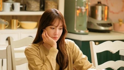 Lee Ji Ah Berikan Donasi Untuk Pelajar Terdampak Covid-19