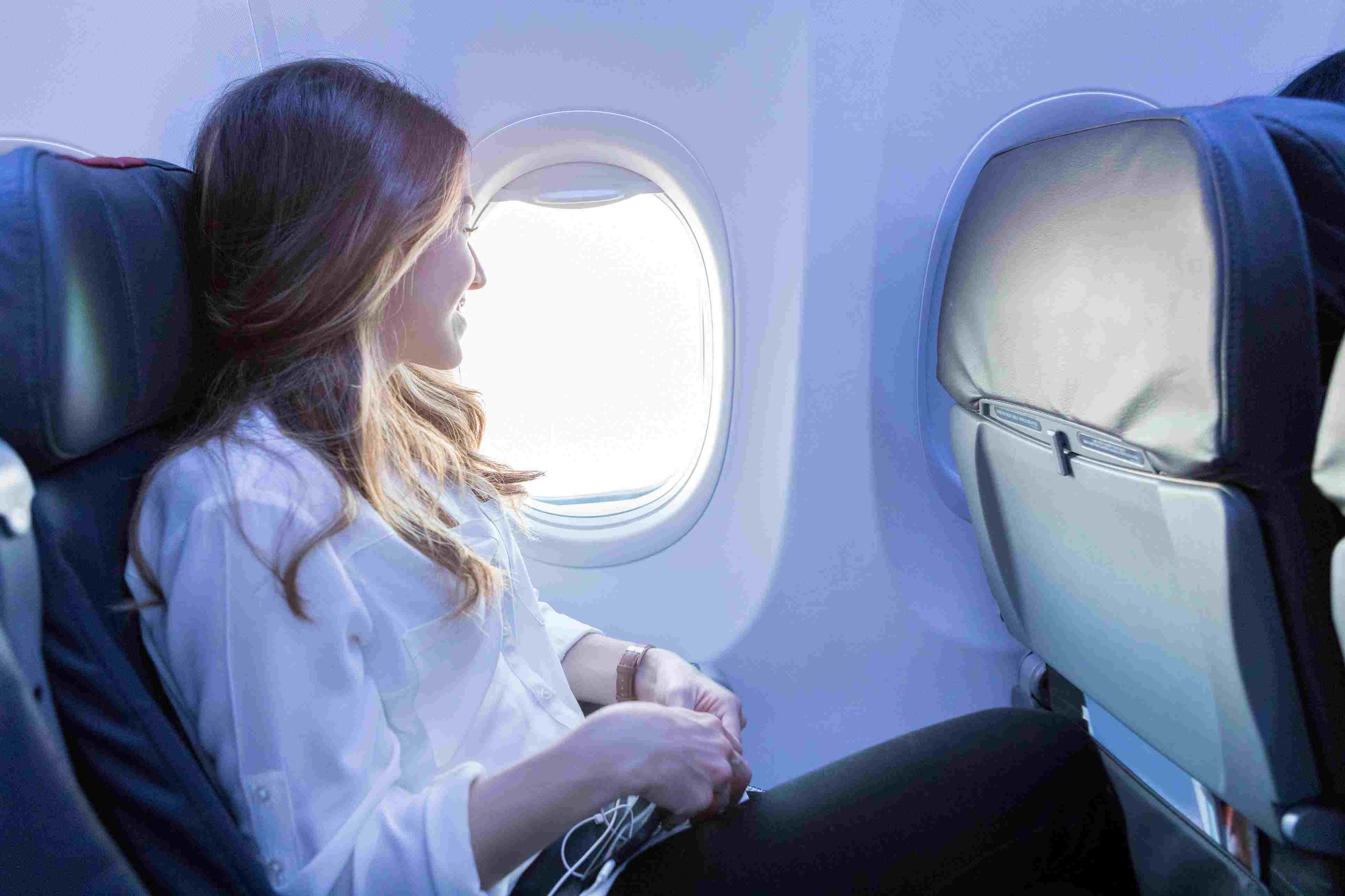 7 Cara Membuat Penerbangan Jarak Jauhmu Menjadi Tidak Membosankan