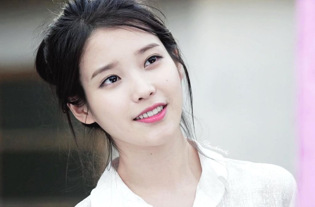 Coba Sontek 4 Makeup Looks Mudah Yang Sedang Populer Di Korea Ini, Ladies!