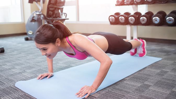 Cara Mengencangkan Payudara Kendur Tanpa Operasi 