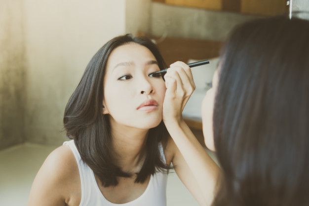Model Eyeliner  Perempuan Korea Yang Cocok Untukmu