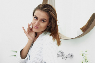 Bahaya Kalau Kamu Lupa Membersihkan Make Up Sebelum Tidur