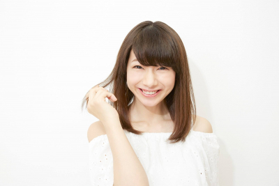 5 Cara Sehat Meluruskan Rambut dengan Bahan Alami 