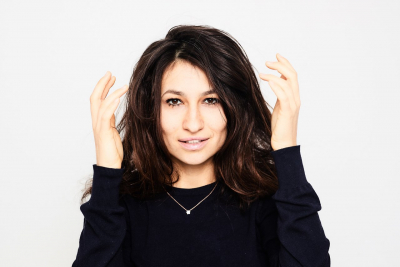 Bye-Bye Rambut Singa! 5 Trik Pintar Mengatasi Frizzy Hair