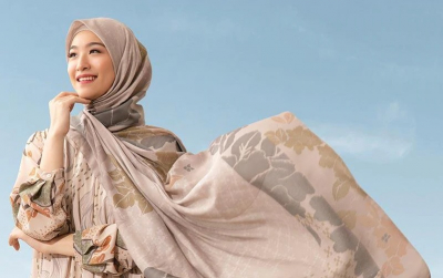 5 Pilihan Hijab Bermotif Modern Untuk Tampil Cantik Seharian