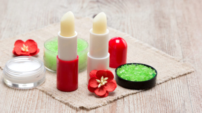 Rekomendasi Terbaik Lip Balm dengan Kandungan Bahan Organik