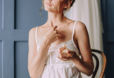 Wangi Sepanjang Hari dengan 5 Trik Parfum Tahan Lama Seharian