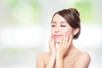 5 Daftar Skincare Terbaik untuk Kulit Tetap Awet Muda 