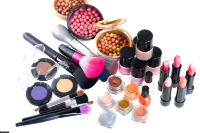 Yuk Coba 5 Produk Makeup Milik Artis Indonesia, Yang Dijual Dengan Harga Bersahabat