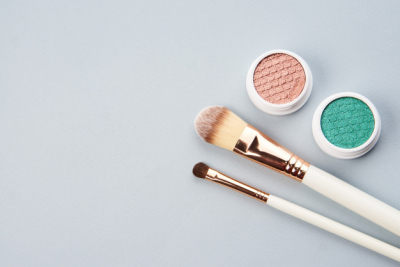 Mudah! Yuk Buat Sendiri DIY Eyeshadow dengan Bahan Alami