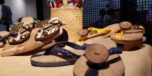 Sandal Jepit cantik Kreasi DIY Sendiri. Pas Banget Buat Kegiatan di Rumah