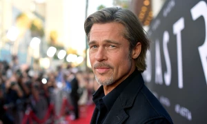 5 Aktor Tampan Hollywood Dengan Kebiasaan Mandi Yang Unik