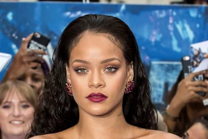 Fakta Rihanna Resmi Jadi Miliarder