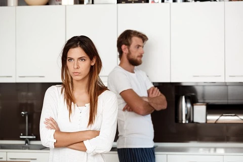 Kecewa Dibohongi Pacar? Lampiaskan dengan 20 Kata-Kata Sindiran Ini