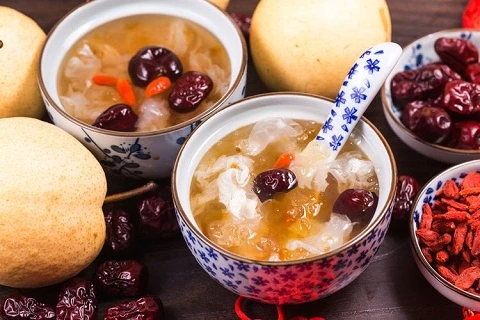 5 Manfaat Peach Gum, Dessert Asal China Yang Lezat Dan Kekinian