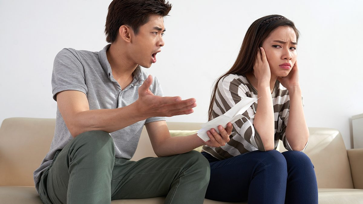 7 Cara Menghadapi Suami Pemarah, Egois Dan Keras Kepala