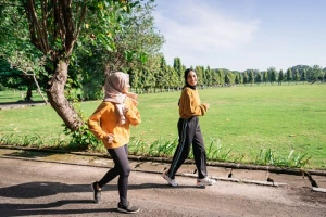 Tampil Sporty dan Kece, Ini 5 OOTD Olahraga Hijab yang Simple