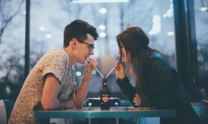 6 Cara Memperbaiki Hubungan LDR yang Retak, Salah Satunya Saling Terbuka