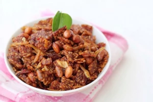 Resep Sambal Goreng Teri Kacang, Manis dan Pedas Mantap!