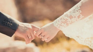 6 Arti Mimpi Menikah dengan Mantan Pacar, Benarkah Tanda Belum Move On?