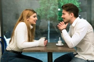 Cewek Wajib Tahu, Begini  5 Cara Membuat Pria Bertekuk Lutut